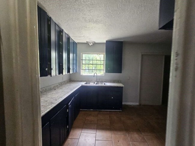 Foto del edificio - 7338 Bigwood St