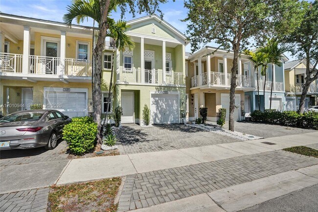 Building Photo - 7441 NW 114th Ct