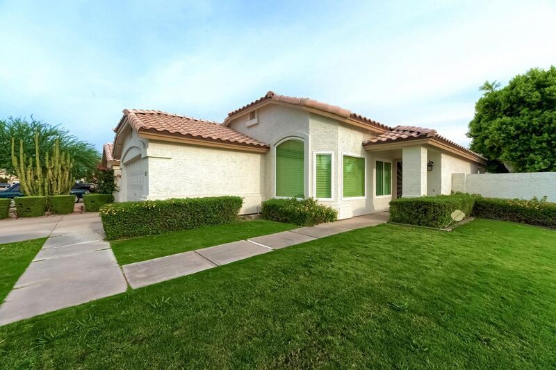 Primary Photo - 703 W Greentree Dr