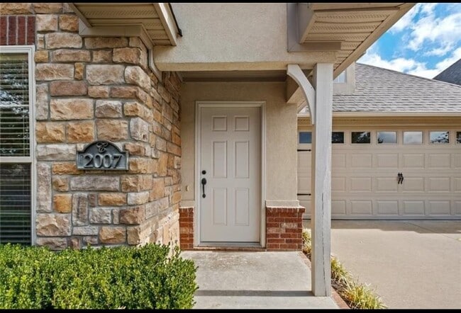 Foto del edificio - 2007 SW Stonegrove Rd