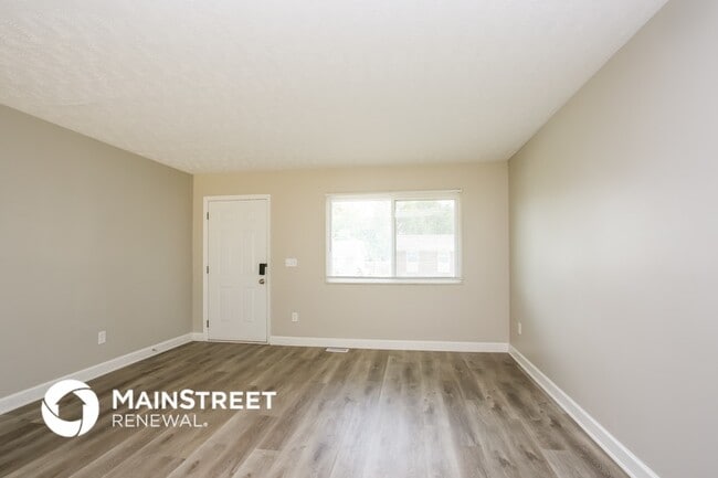 Foto del edificio - 1335 Birch Dr