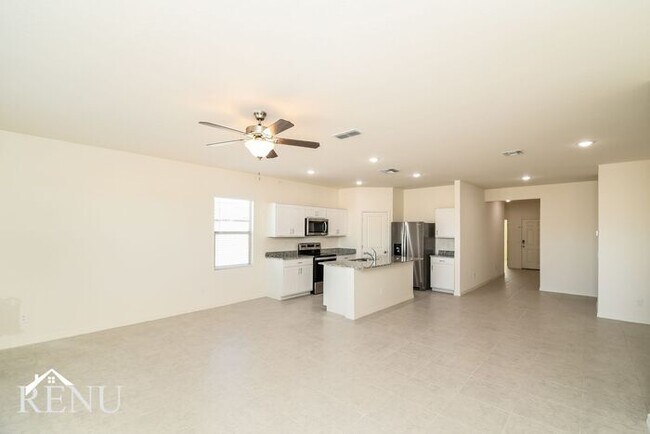 Foto del edificio - 35579 W San Capistrano Ave