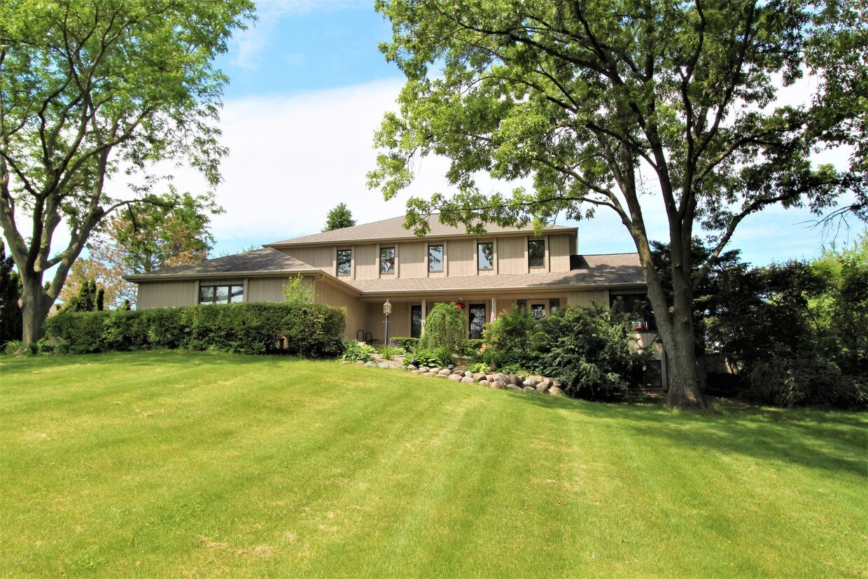 Primary Photo - 6119 S Blue Ct