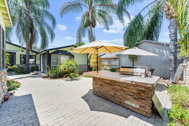 Foto del edificio - 904 N Lowell St