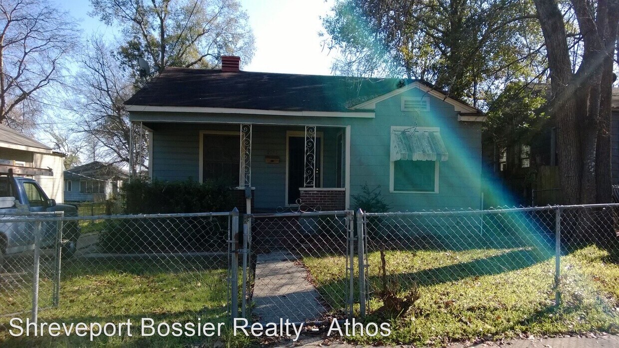 Primary Photo - 4 br, 2 bath House - 2213 Queens Hwy