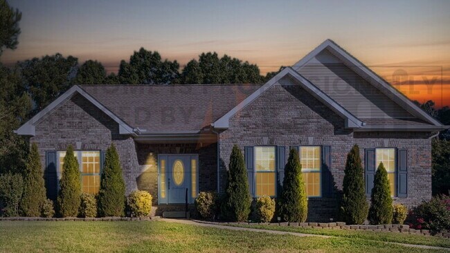 Building Photo - 3317 Sunny Slope Dr