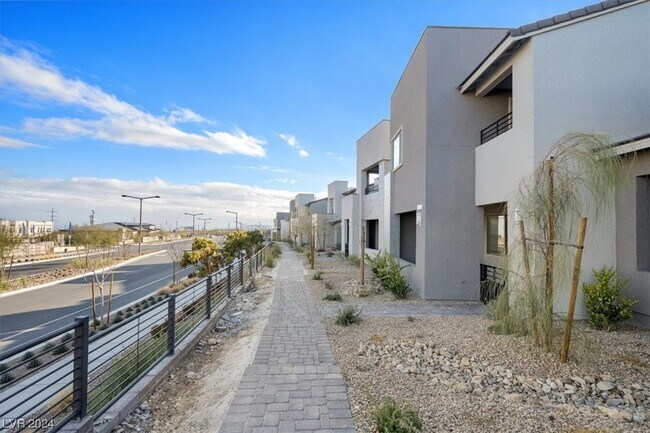 Building Photo - 510 Mahogany Ridge St