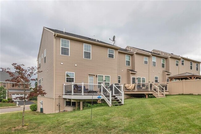 Foto del edificio - 356 Sunrise Dr