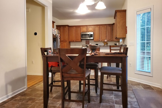 Building Photo - Tranquil Expanse : 4BR | 2.5 BA , House in Moncks Corner