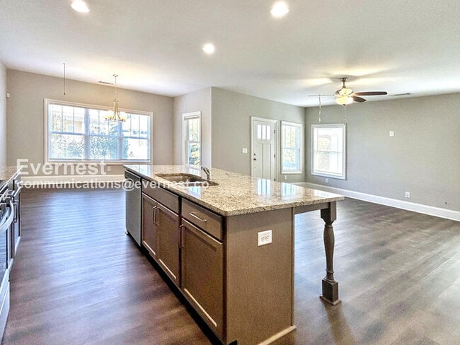 Foto del edificio - 1763 Stone Hedge Dr