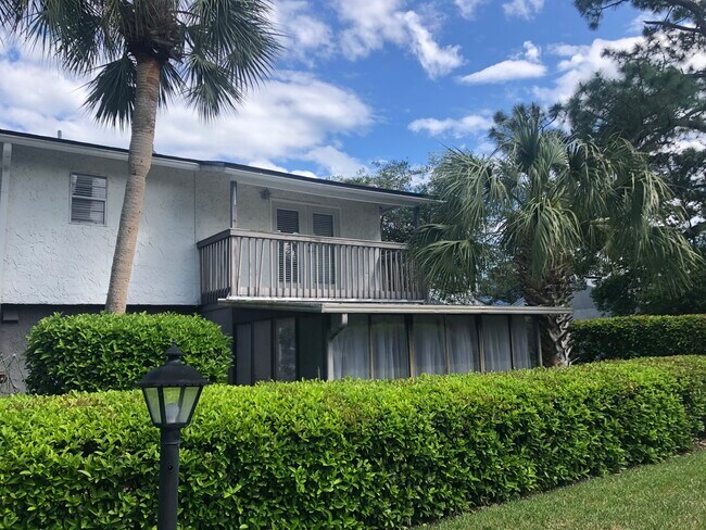 Building Photo - 695 A1A N