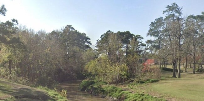 Building Photo - 6302 Hickorycrest Dr