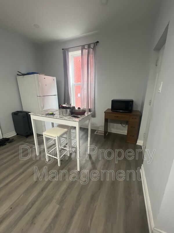 Photo du bâtiment - 219 Stewart St