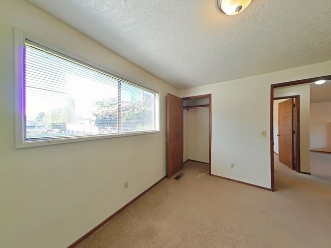 Building Photo - SPRING SPECIAL ~ $575 OFF FIRST MONTH RENT