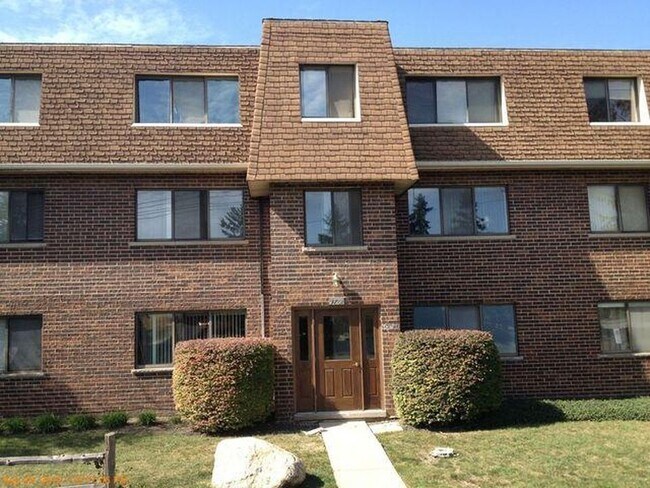 Building Photo - 1422 Carol Court