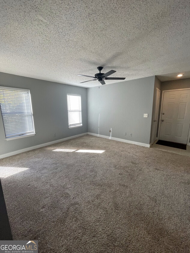 Building Photo - 1404 Huntingdon Chase