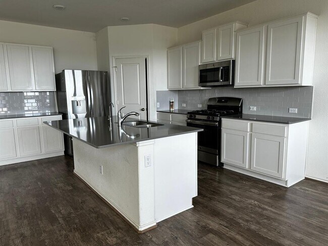 Foto del edificio - 208 Montauk Loop