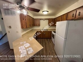 Building Photo - 488 Cedar St