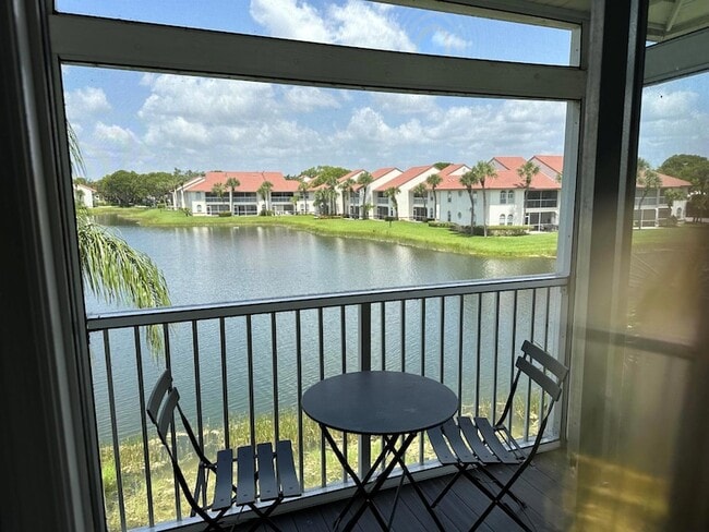 Building Photo - 290 Cypress Point Dr
