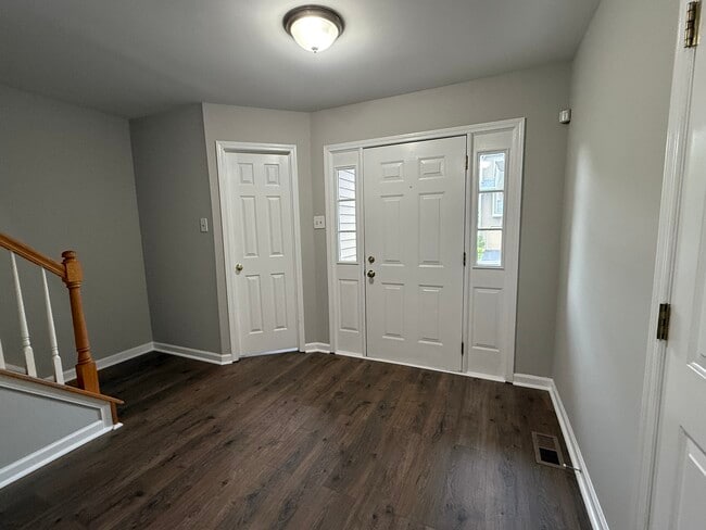 Entrance Foyer - 155 Weybridge Dr