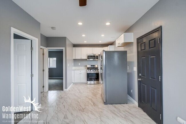 Building Photo - Remodeled and Bright 2Bdm 1Ba Home by SDSU