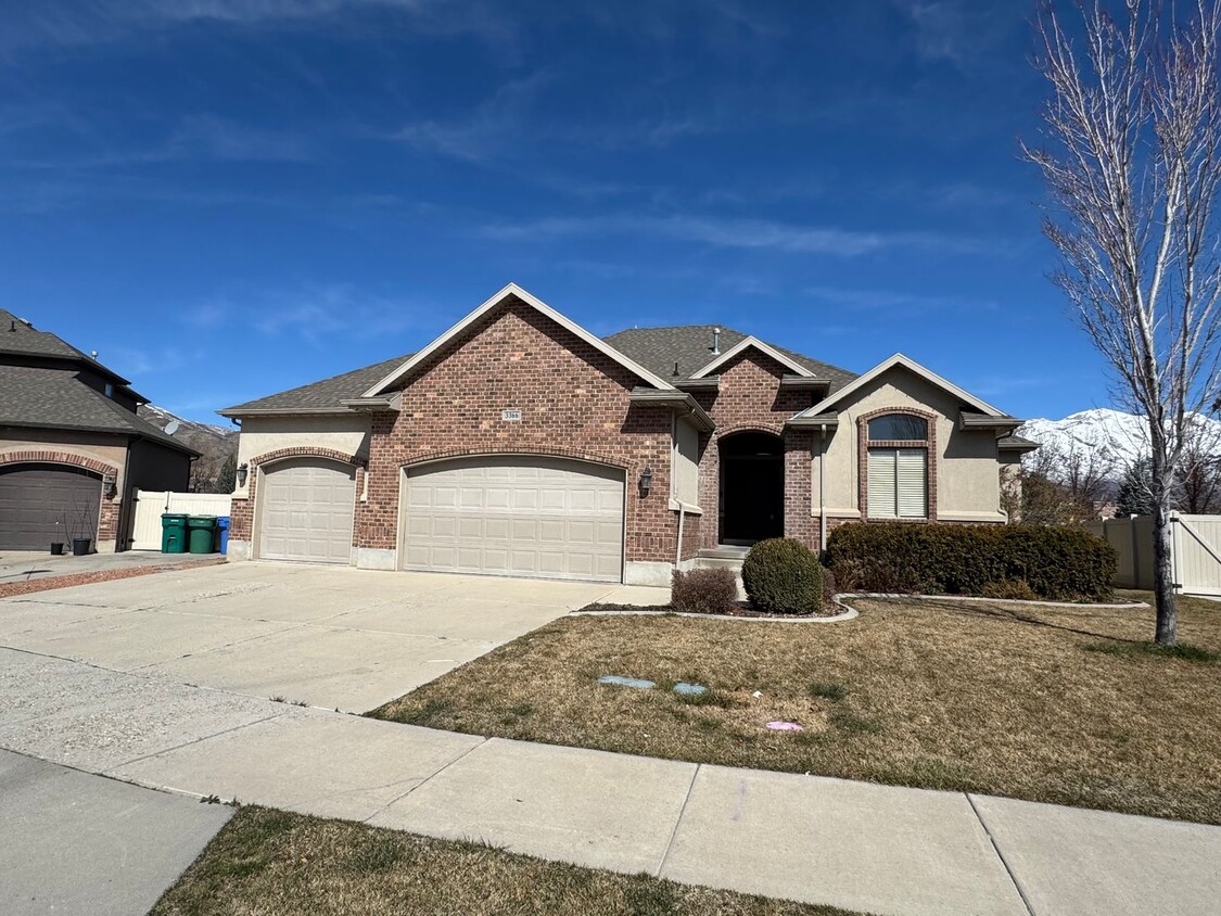 Foto principal - 3 bedroom 2 bath home in Lehi