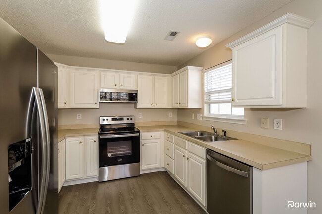 Building Photo - 12311 Poplar Forest Drive, Charlotte, NC 2...