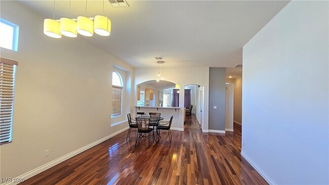 Foto del edificio - 10809 Armitage Ave