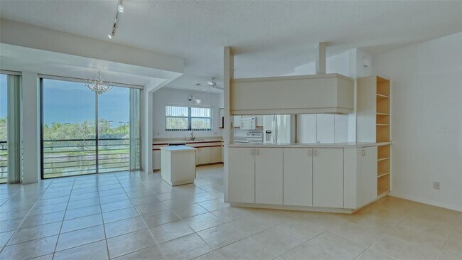 Foto del edificio - 5400 Eagles Point Cir