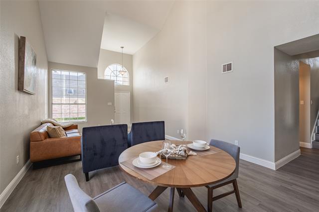 Foto del edificio - 6945 Hickory Creek