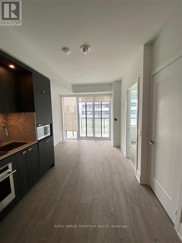 Building Photo - 470 Front St W