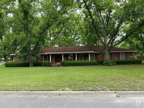 Building Photo - 2504 Mahan Dr