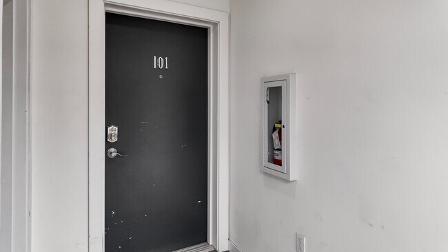 Foto del edificio - Modern 2BR Apartment in Prime Queen Anne Location