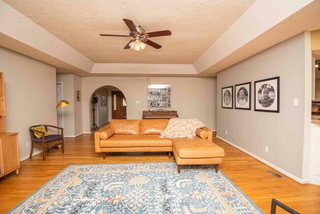 Building Photo - 714 Mize Farm Ct