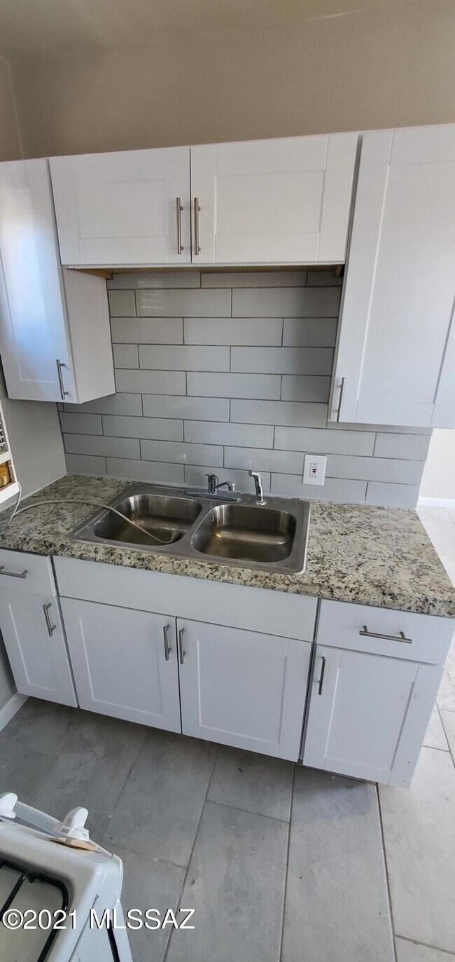 Foto del edificio - 120 E 33rd St
