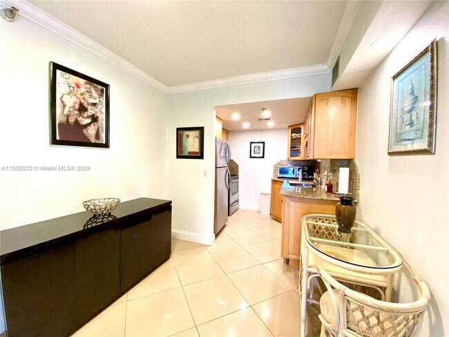Building Photo - 20505 E Country Club Dr