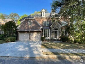 Building Photo - 1378 Greencrest Ct SW