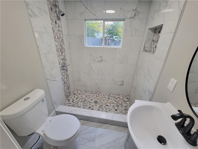 Foto del edificio - 768 4th St