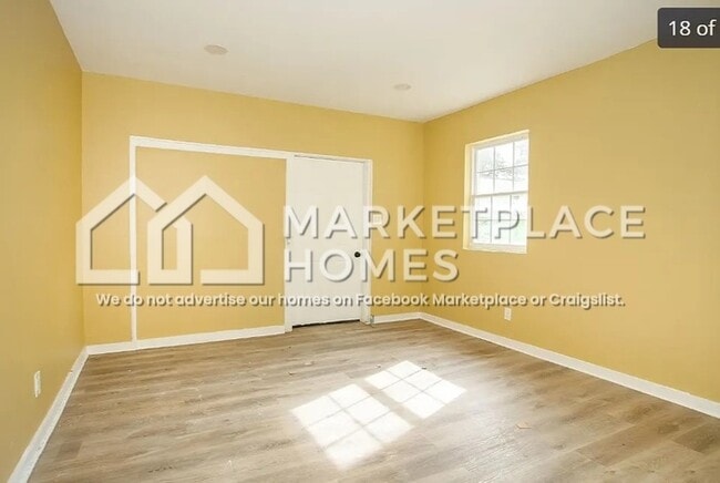 Building Photo - 955 Putnam St