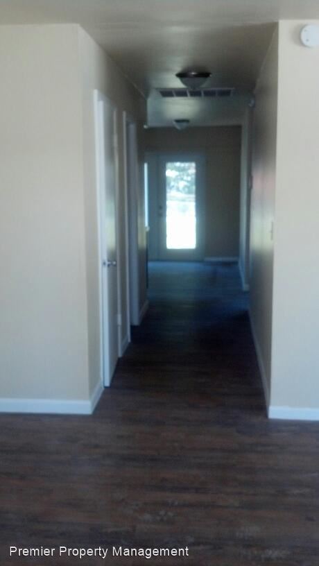 Building Photo - 2 br, 1 bath House - 1043 San Remo Avenue