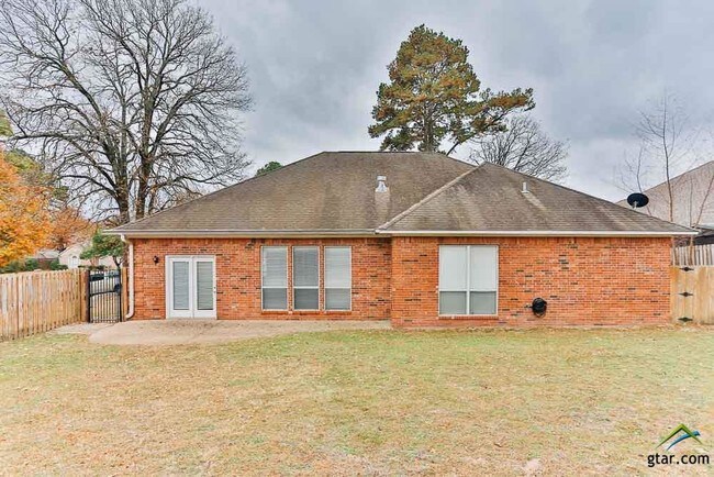Foto del edificio - 2912 Nicholson Dr