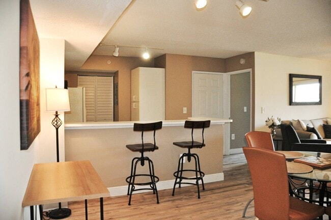 Building Photo - 1590 S 42ND Cir