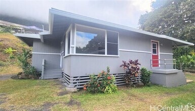 Building Photo - 41-978B Waikupanaha St