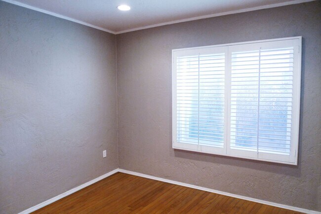 Building Photo - Beautiful 2 Bedroom Home In Long Beach
