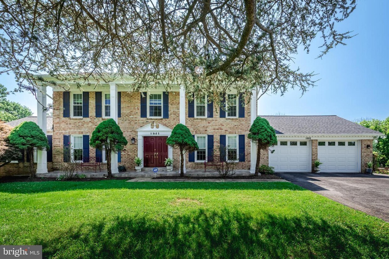 Foto principal - 1905 Mayflower Dr