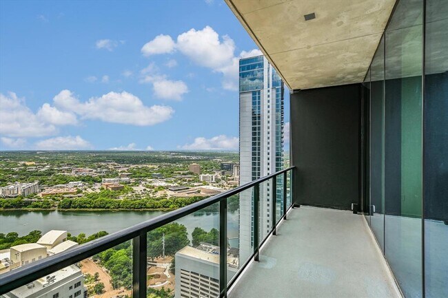 Foto del edificio - 610 Davis St
