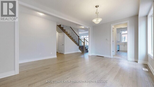 Building Photo - 158 Harvey Bunker Cres