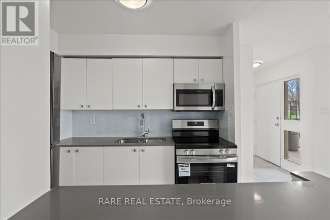 Building Photo - 7555 Goreway Dr