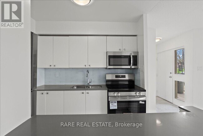 Photo du bâtiment - 7555 Goreway Dr