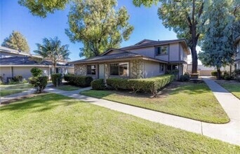 Building Photo - 1710 Normandy Pl